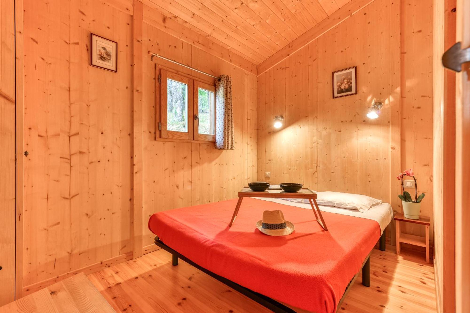 Camping La Serre Aigues-Vives  Zewnętrze zdjęcie