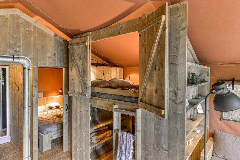 Camping La Serre Aigues-Vives  Zewnętrze zdjęcie