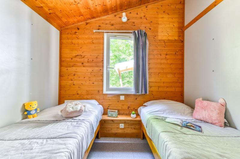 Camping La Serre Aigues-Vives  Zewnętrze zdjęcie